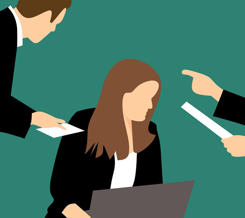 ¿Qué hacer en caso de ser mujer víctima de acoso laboral?